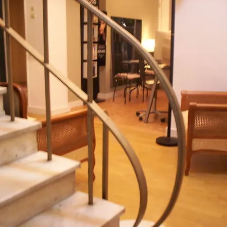 The New Yorkers Hotel *