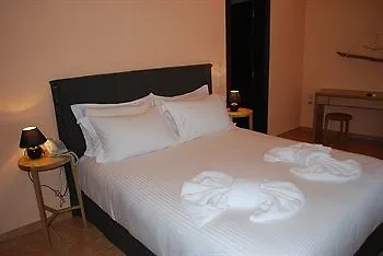 White Lotus Hotell Aten