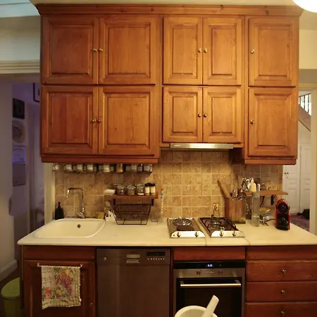 Neoclassical House Under Acropolis Вилла *