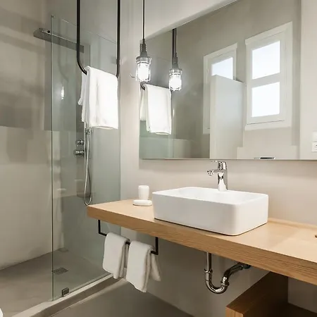 Monk Suites By Mlt At Ermou 3*