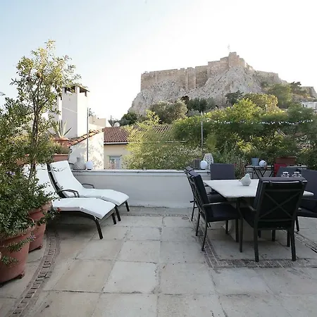 Neoclassical House Under Acropolis Афины