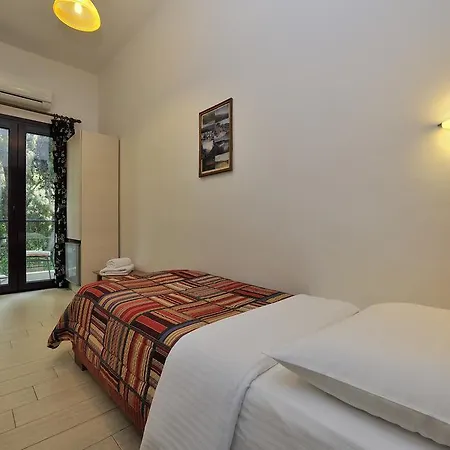 Orion Hotel 2*