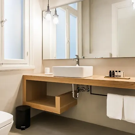 Monk Suites By Mlt At Ermou Hotel 3*