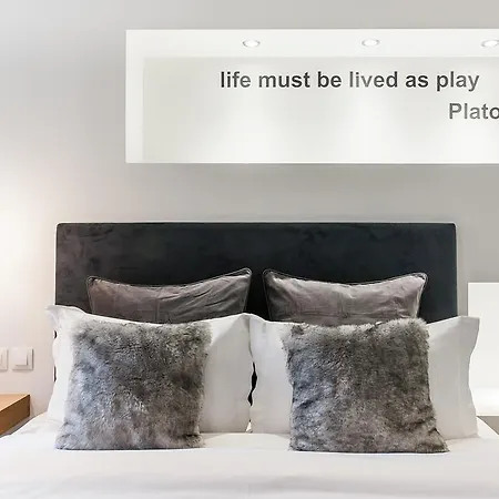 Monk Suites By Mlt At Ermou Hotel 3*