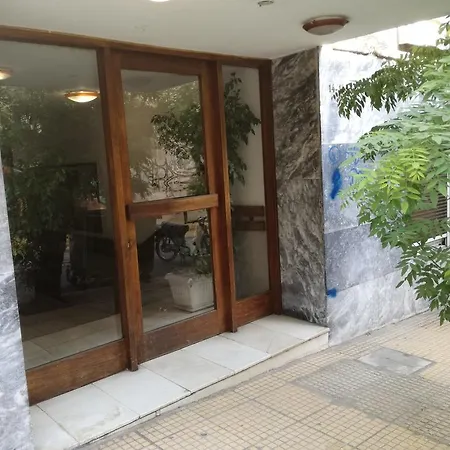 Thiseio Apartament *
