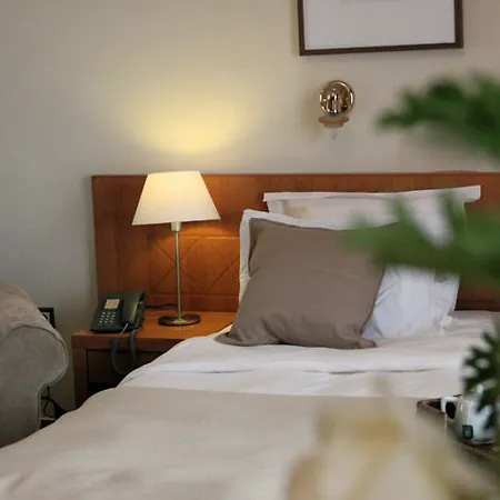 Hotell Achillion 3*