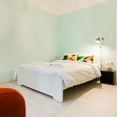 Lägenhetshotell Karitsi Place 3*