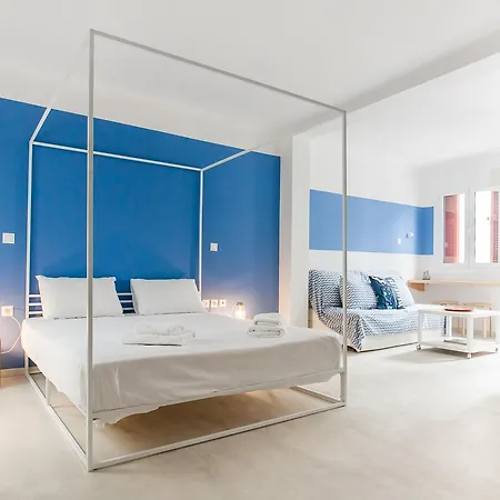 Karitsi Place 3*