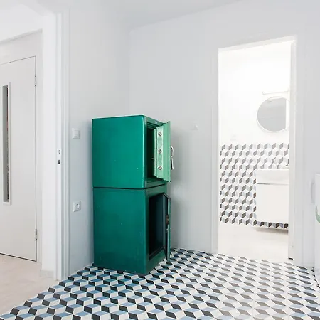 Karitsi Place Lägenhetshotell 3*