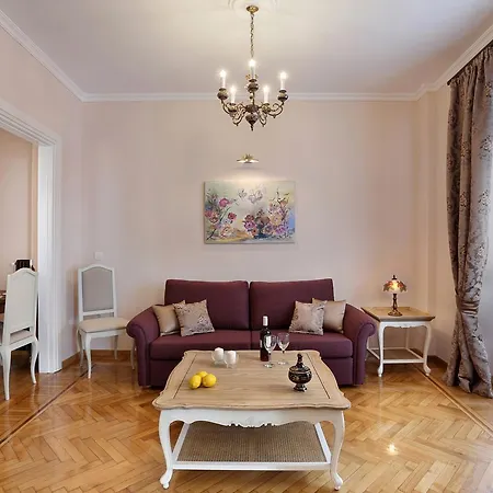 Aparthotel V1935 Luxurious 3*