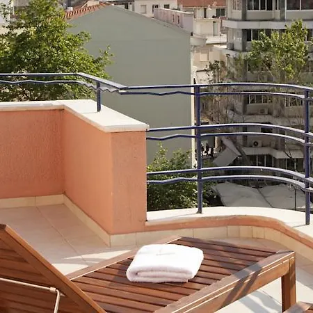 Otel Metropolis 2*