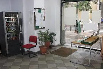 Fivos - 2* Atenas
