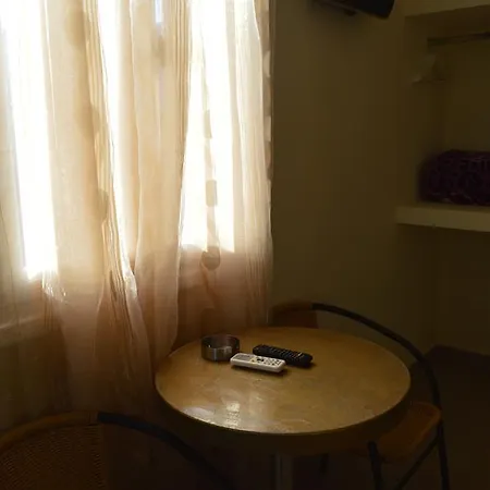 Hotel Apollonion 2*