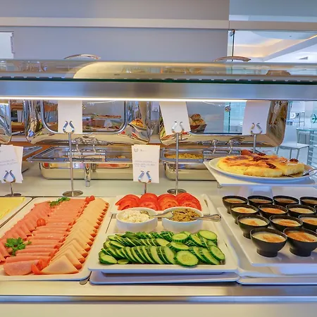 Palace Glyfada 4*