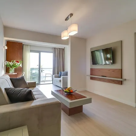 Hotel Palace Glyfada 4*