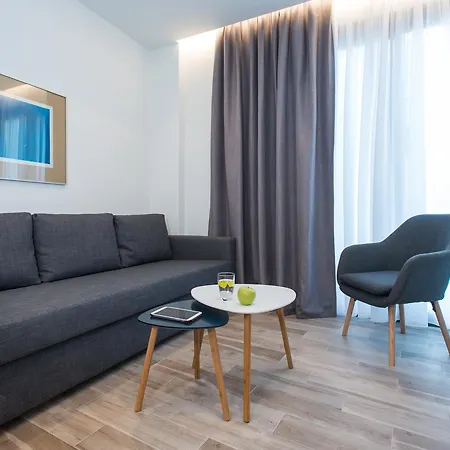 Aparthotel Spot 4*