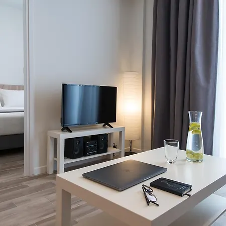 Spot Aparthotel Athene