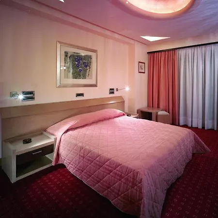 Centrotel 2*