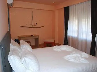 White Lotus Hotell 4*