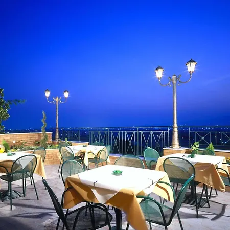 Hotel Oscar
