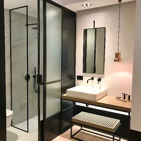 Hotel Niki 3*