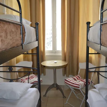 Apollonion Hotel 2*