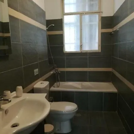 Kaniggos Two Bedroom Big Daire Atina