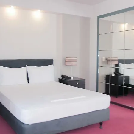 Hotel Victory