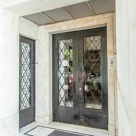 A Chic Kolonaki In Athens! شقة *