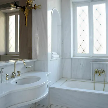 The White House In Plaka By Jj Hospitality Semesterbostad