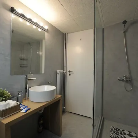 Cosy In The Heart Of Netflix Athens