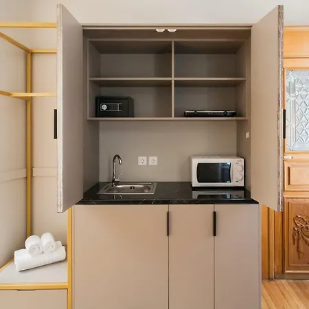 شقة Step One | Luxury Right In The Heart Of Acropolis Next To Metro Station
