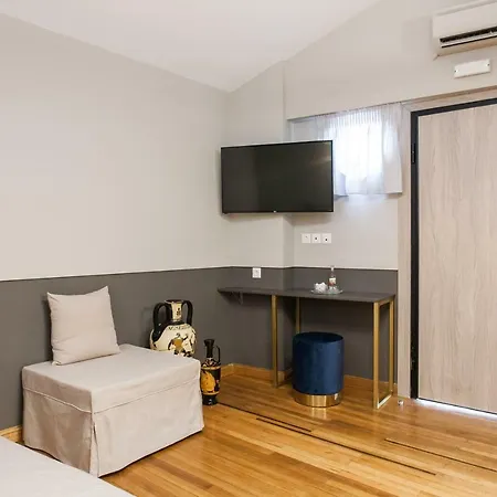 Step One | Luxury Right In The Heart Of Acropolis Next To Metro Station أثينا