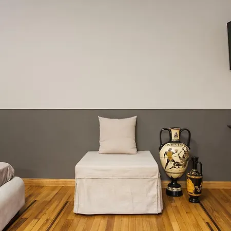 Step One | Luxury Right In The Heart Of Acropolis Next To Metro Station شقة أثينا