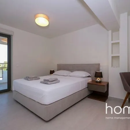 Апартаменты Breathtaking Luxury Homm In Glyfada *