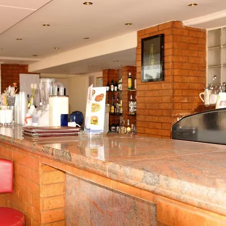 Oscar Hotel