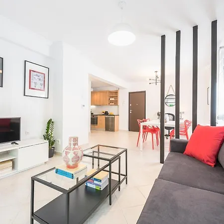 Apartment 2 Stops To Acropolis - Free Cancellation - Terrace