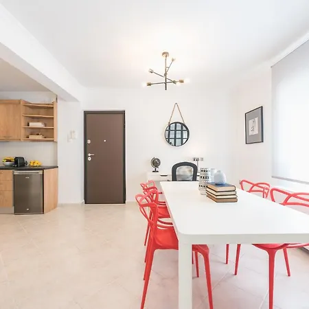 Apartment 2 Stops To Acropolis - Free Cancellation - Terrace