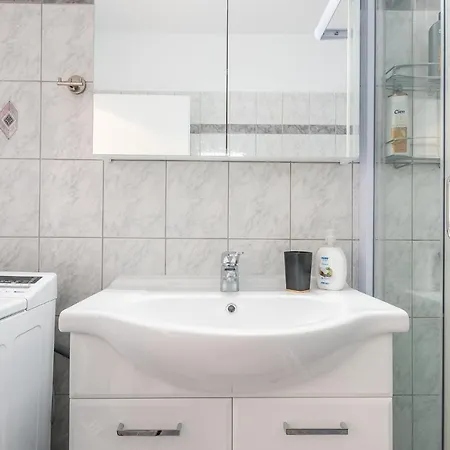2 Stops To Acropolis - Free Cancellation - Terrace Apartment *