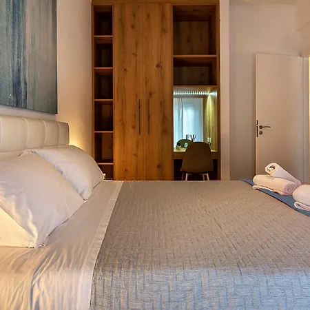 Elegant, Spacious & Minimalist Aptm W/balcony Apartment