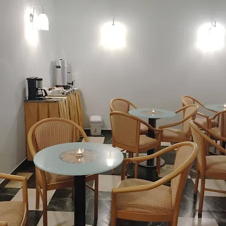 Ares Hotel Athene