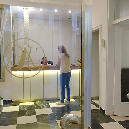 Hotel Ares Athene