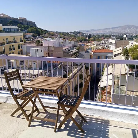 Unique Location With Rooftop View Atenas