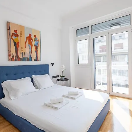 Luxury Penthouse On Akadimias With 2 Bed & 2 Bath * Atenas