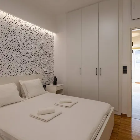Apartamento Luxury Penthouse On Akadimias With 2 Bed & 2 Bath