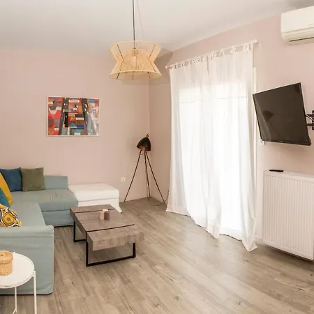 Apartment Gazi District Next To Subway 2 *