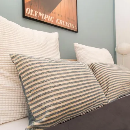 Apartment Gazi District Next To Subway 2 *