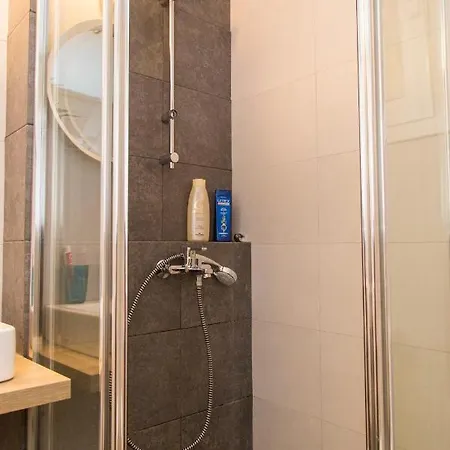 Apartment Gazi District Next To Subway 2 *