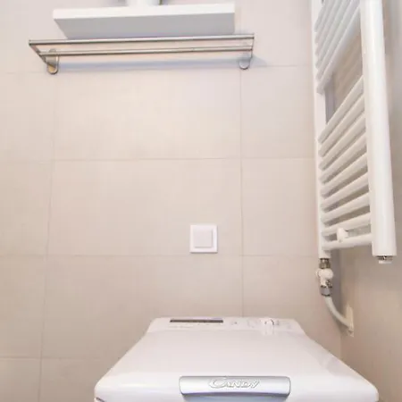 Apartment Gazi District Next To Subway 2 *