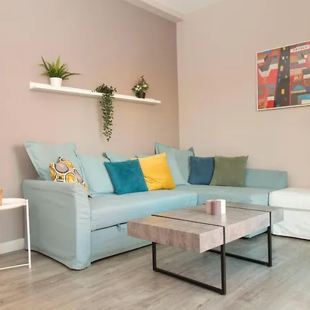 Apartment Gazi District Next To Subway 2